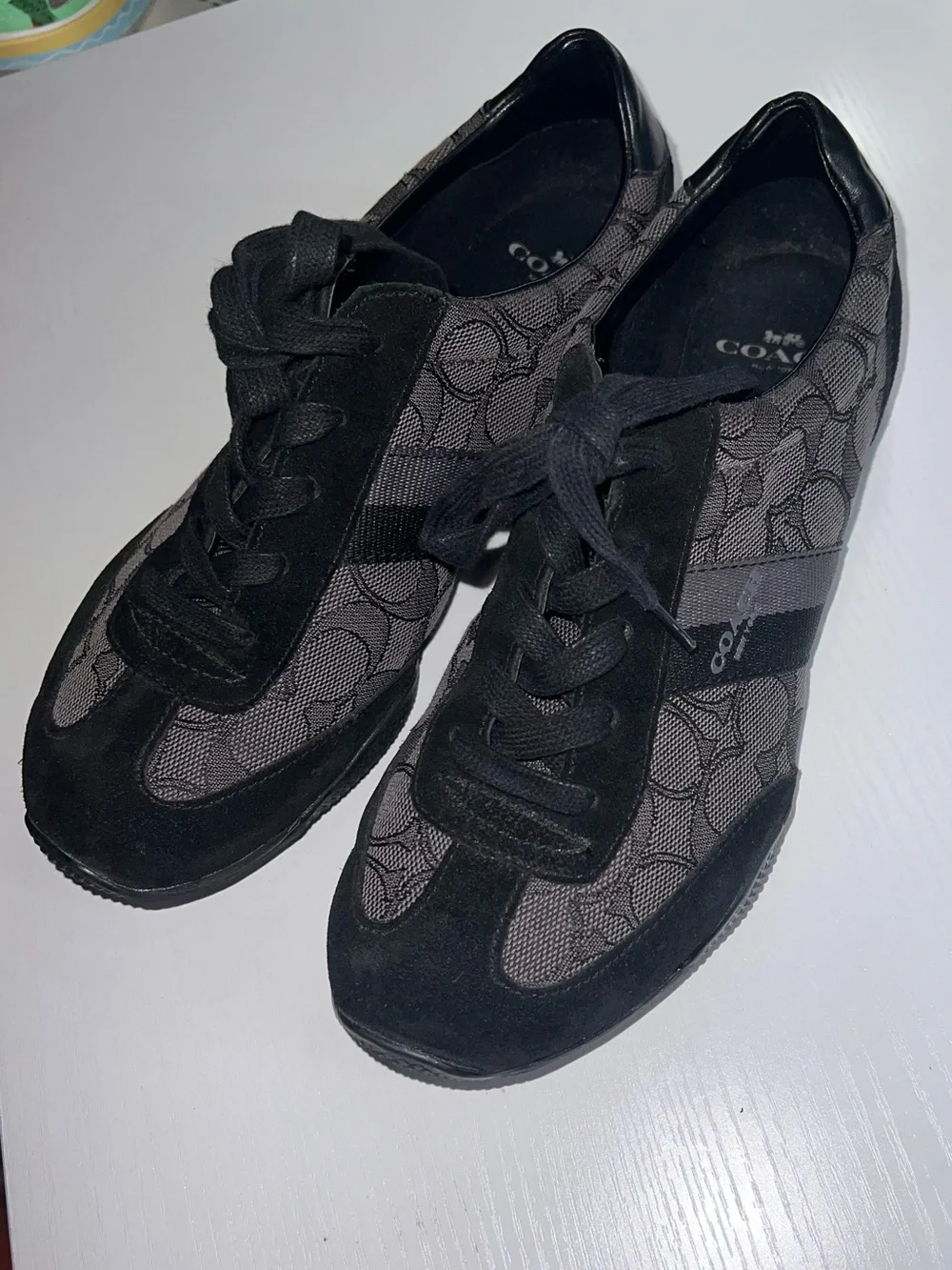 SOLD Coach Gray and Black Signature Logo Lace-aUp Sneakers Size 8